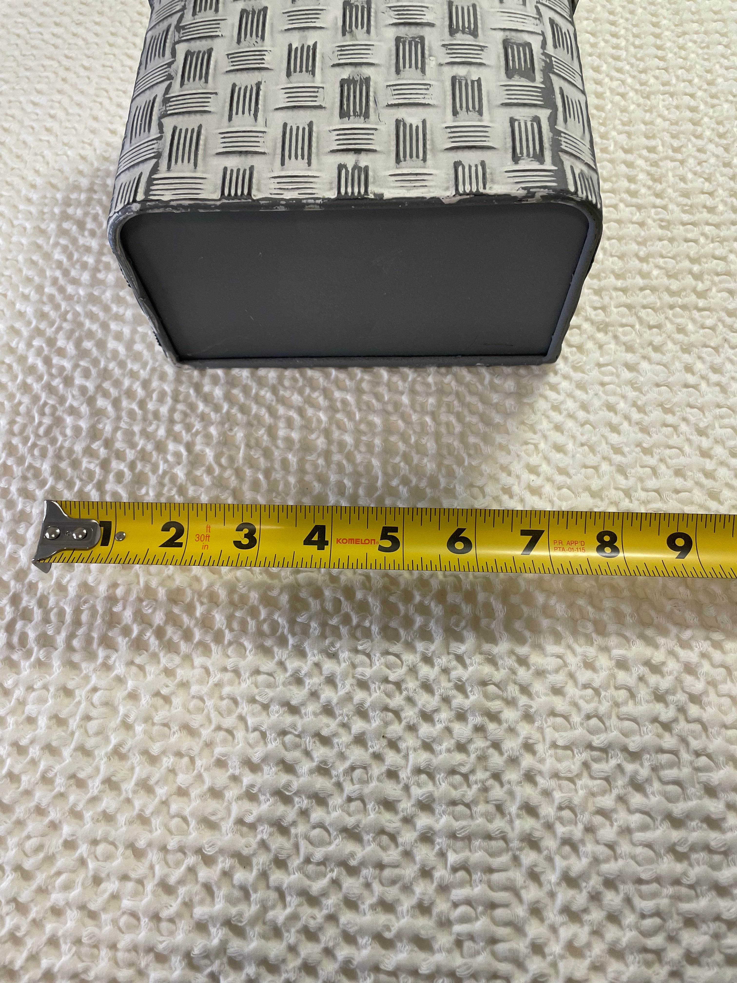 Metal Basket Weave Wall Pocket