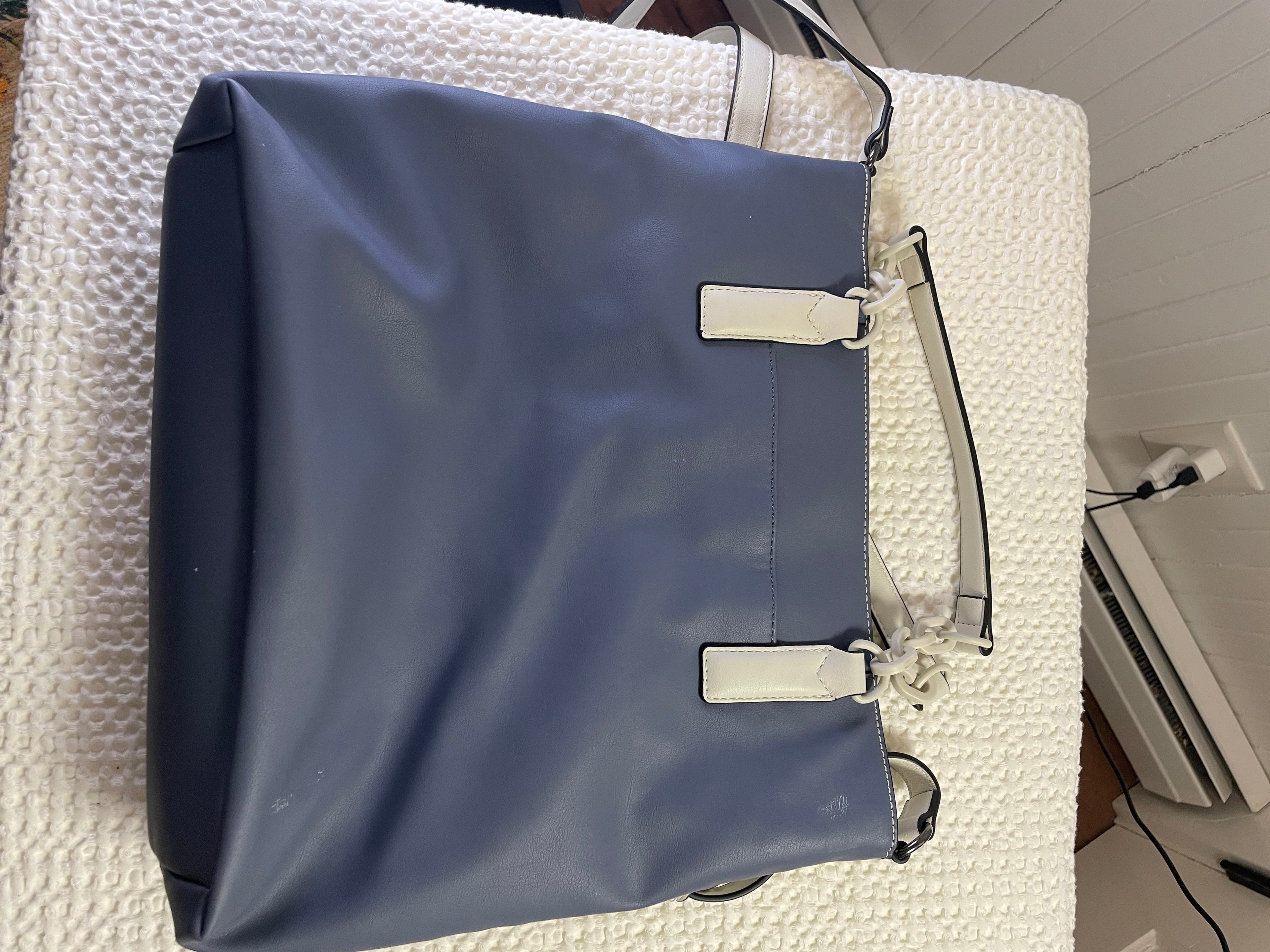 Simply Vera Vera Wang Triple-Entry Satchel – Cream &amp; Gunmetal