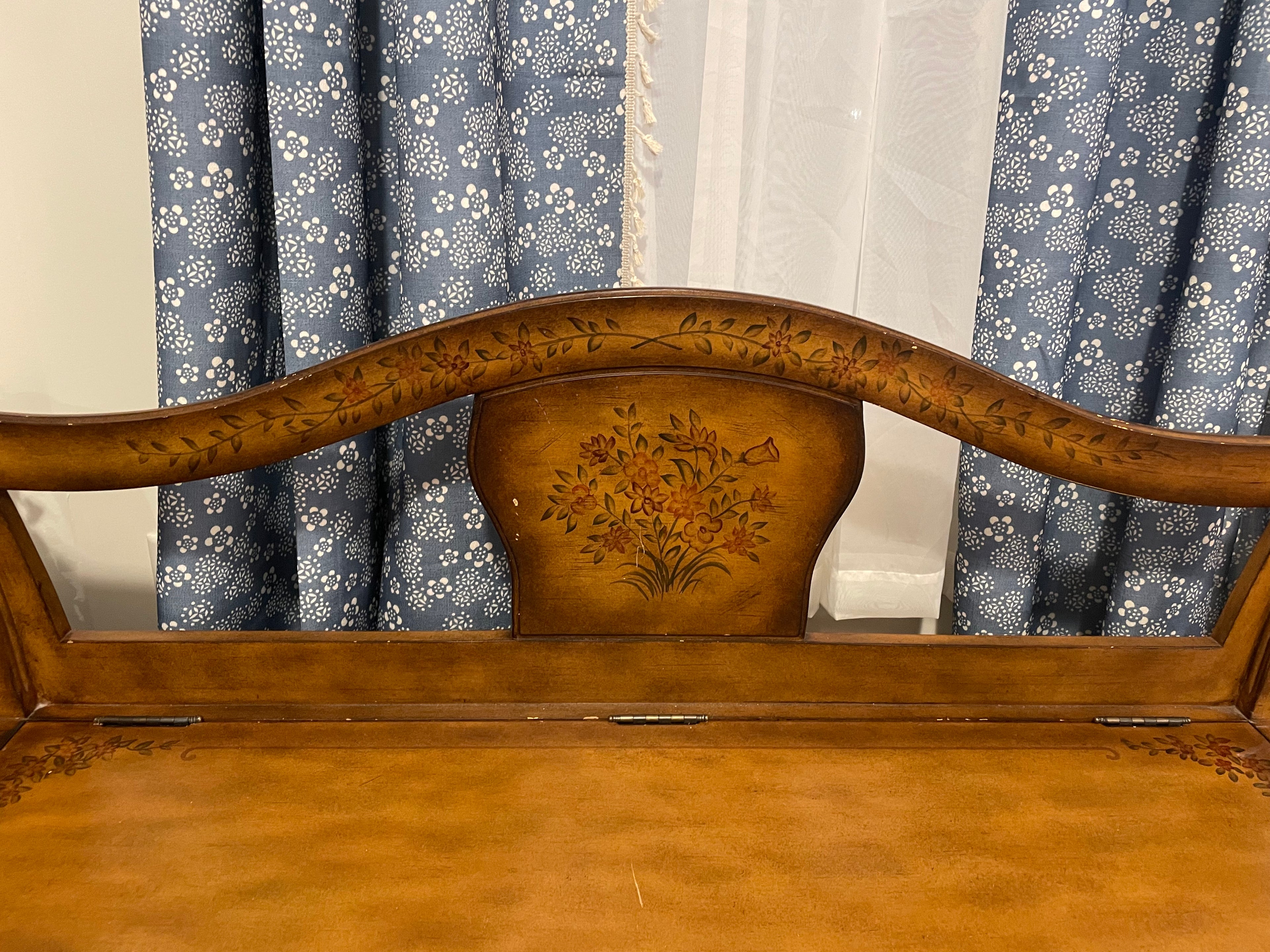 Powell Furniture "Boutique" Storage Bench